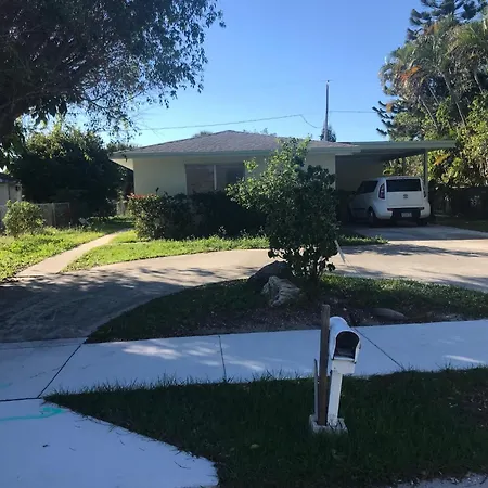 Walk To Everything In Delray Beach